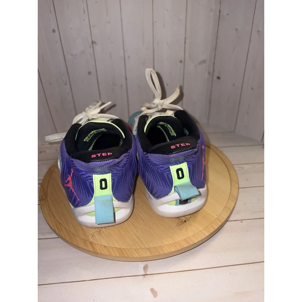 Nike Jordan Tatum 1 Basketball Shoes Youth Size 6Y Pink Wave Runner FV0172 400